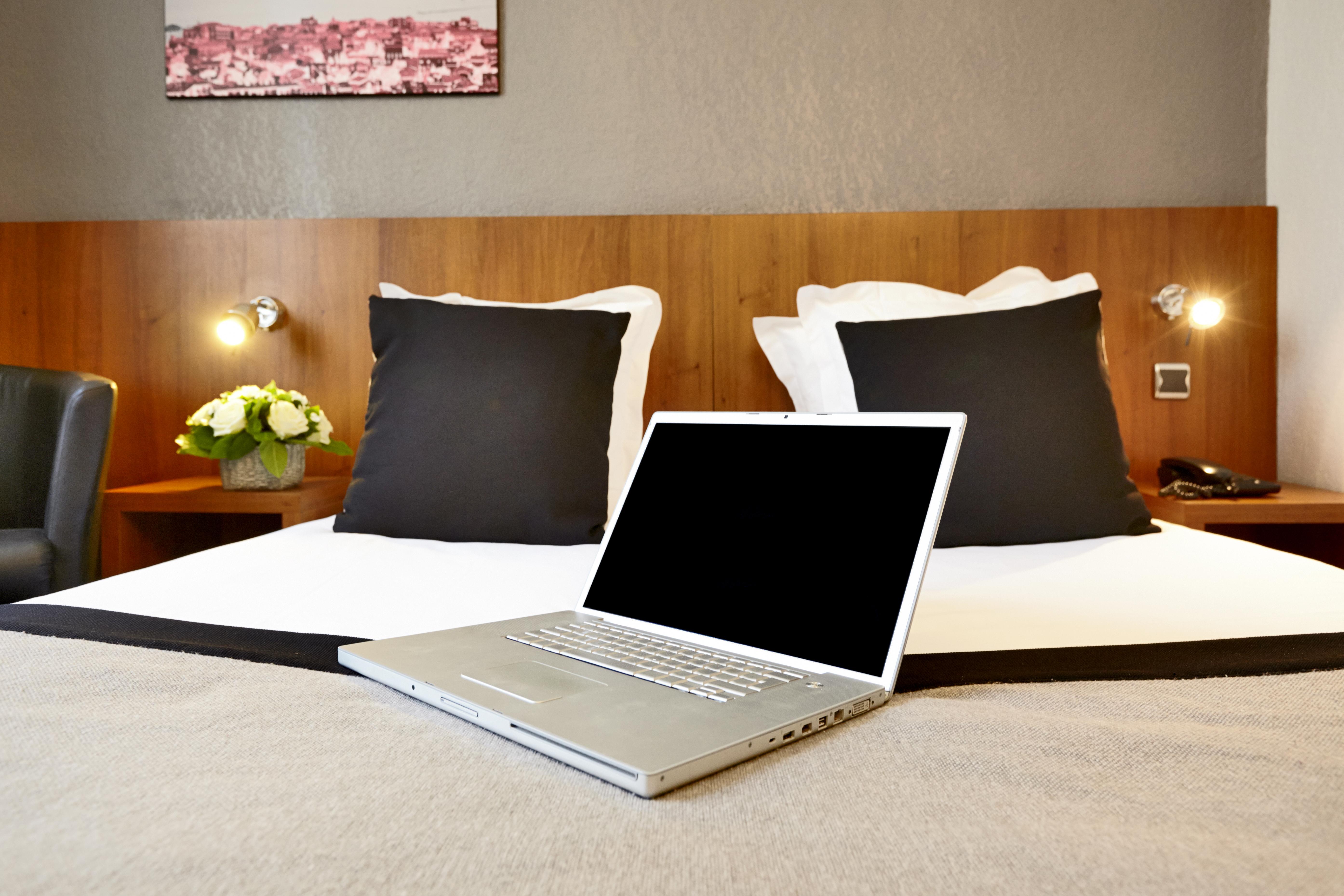 Hotel Kyriad Centre Paradis-prefecture 3*