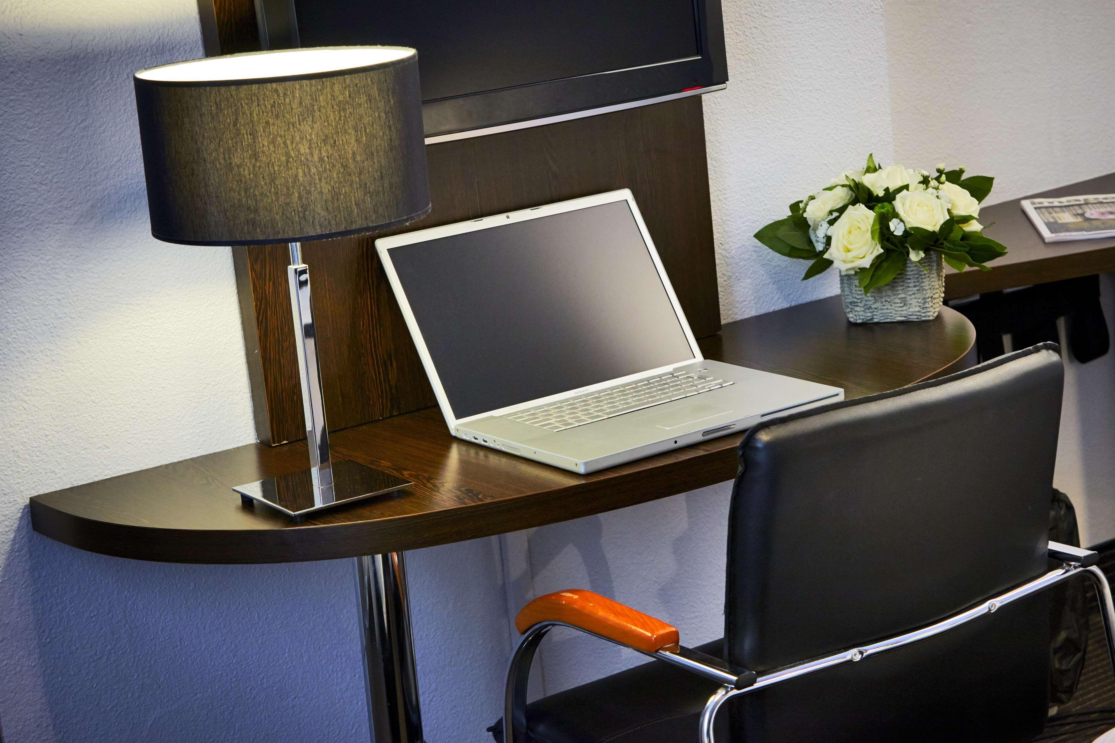 Hotel Kyriad Centre Paradis-prefecture