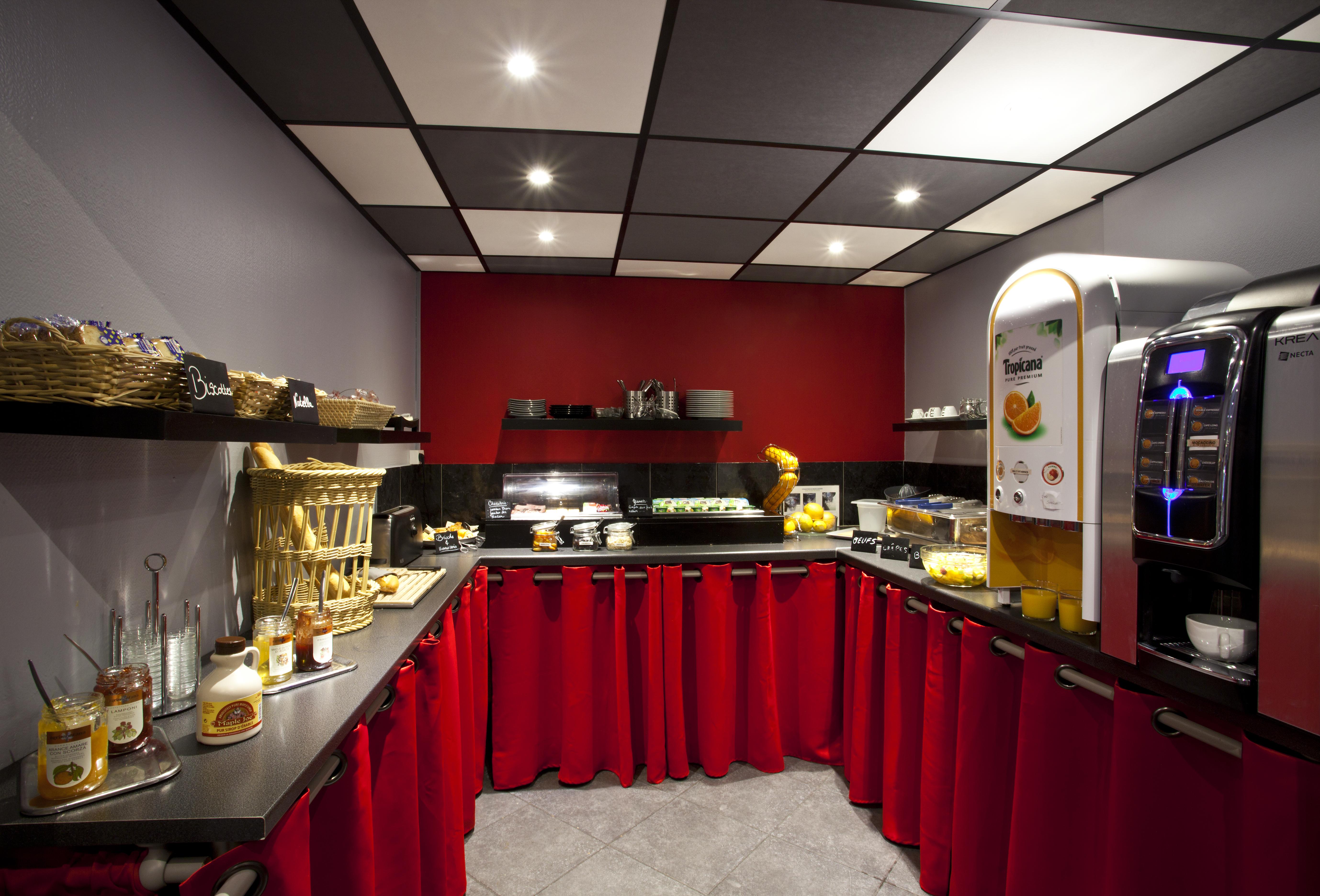 Kyriad Centre Paradis-prefecture Hotel