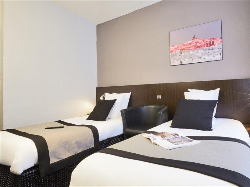 Hotel Kyriad Centre Paradis-prefecture