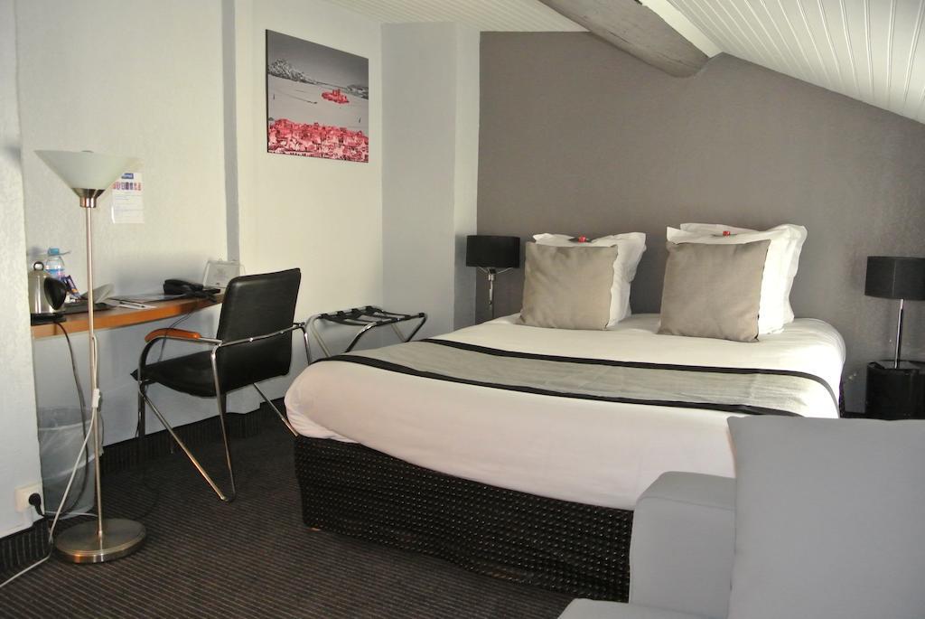 Kyriad Centre Paradis-prefecture Hotel