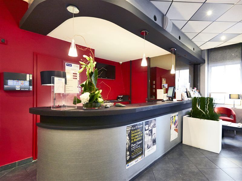 Kyriad Centre Paradis-prefecture Hotel